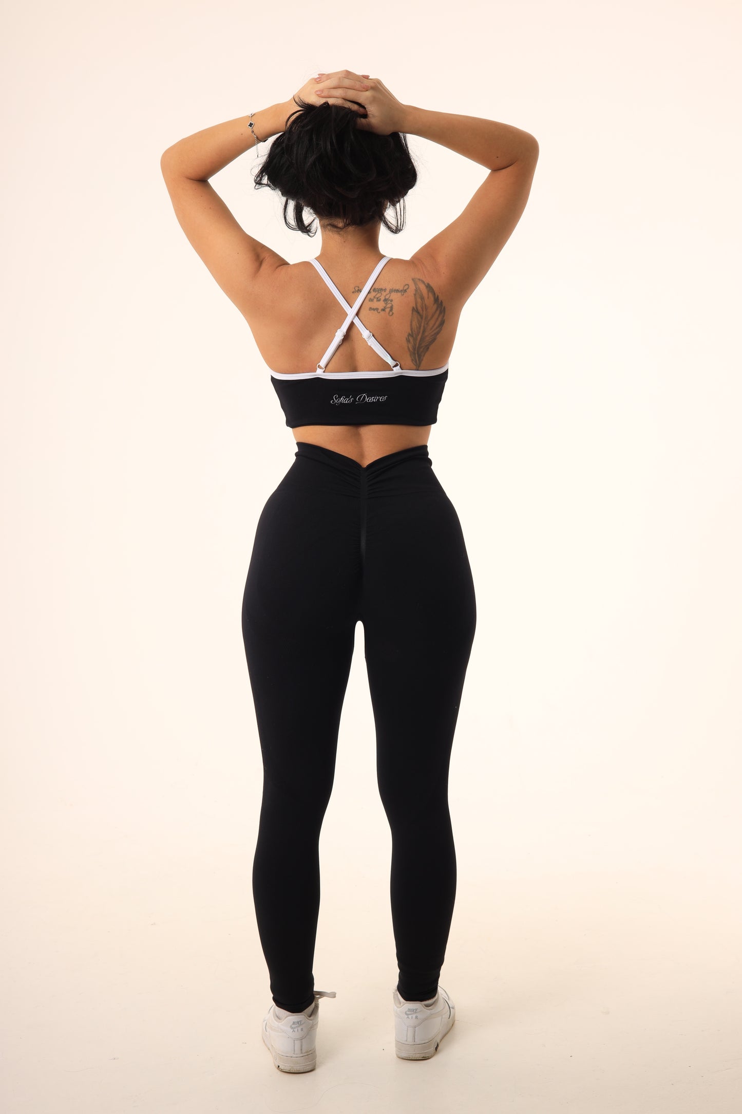 Sofia’s Desires Cross-Back Sculpt Set