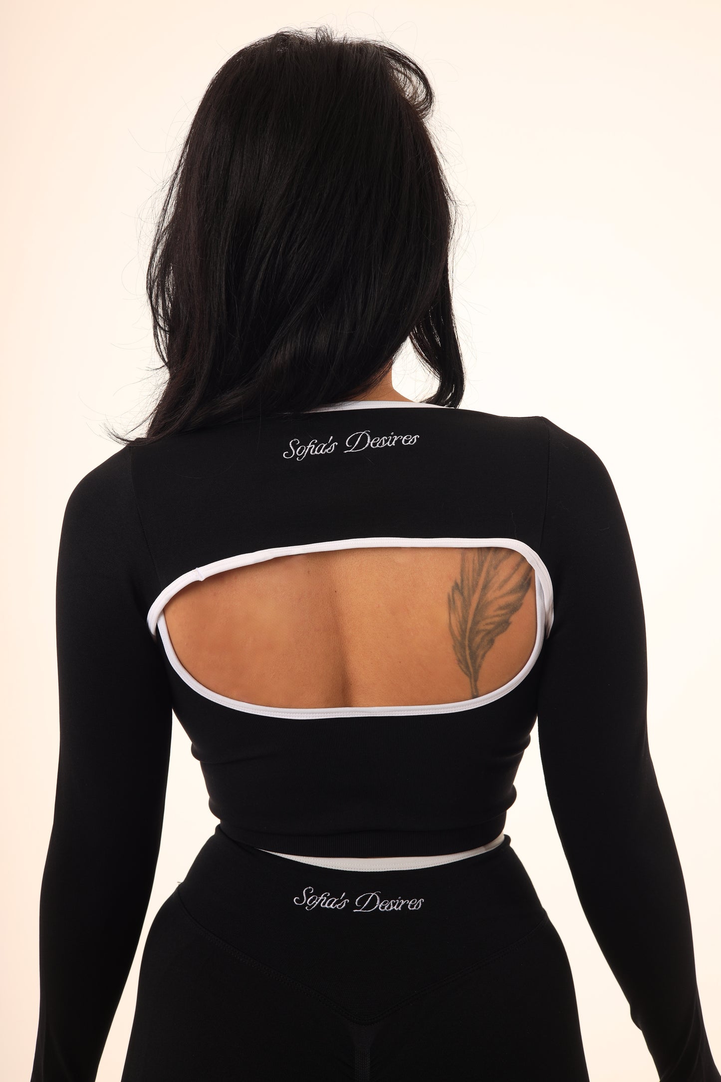 Sofia’s Desires Signature Cut-Out Set